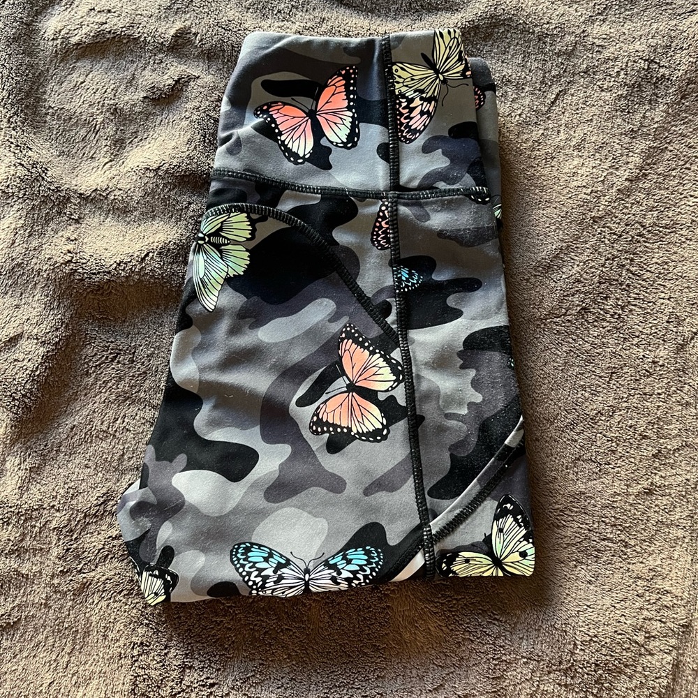 Sommer Ray butt lift butterfly leggings with mesh detail